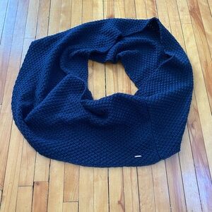 L.L. Bean Navy Blue Chunky Knit Infinity Scarf, Like New